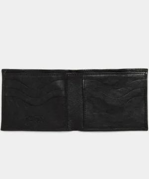 New Il Bisonte Leather Bi-fold Wallet in Black