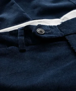 Store Todd Snyder Italian Corduroy Sutton Trouser in Navy Blue