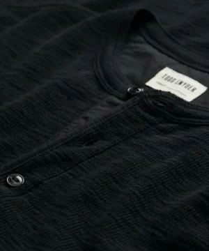 Store Todd Snyder Lightweight Mini Waffle Henley in top Black