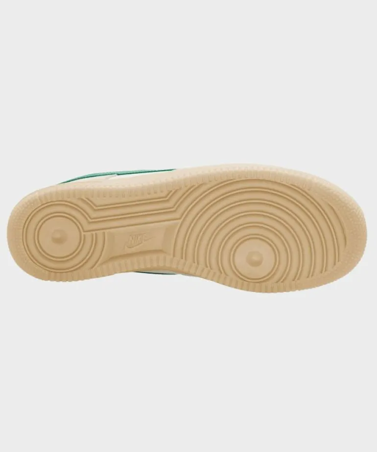 Best Nike Air Force 1 Low in Phantom / Malachite Green