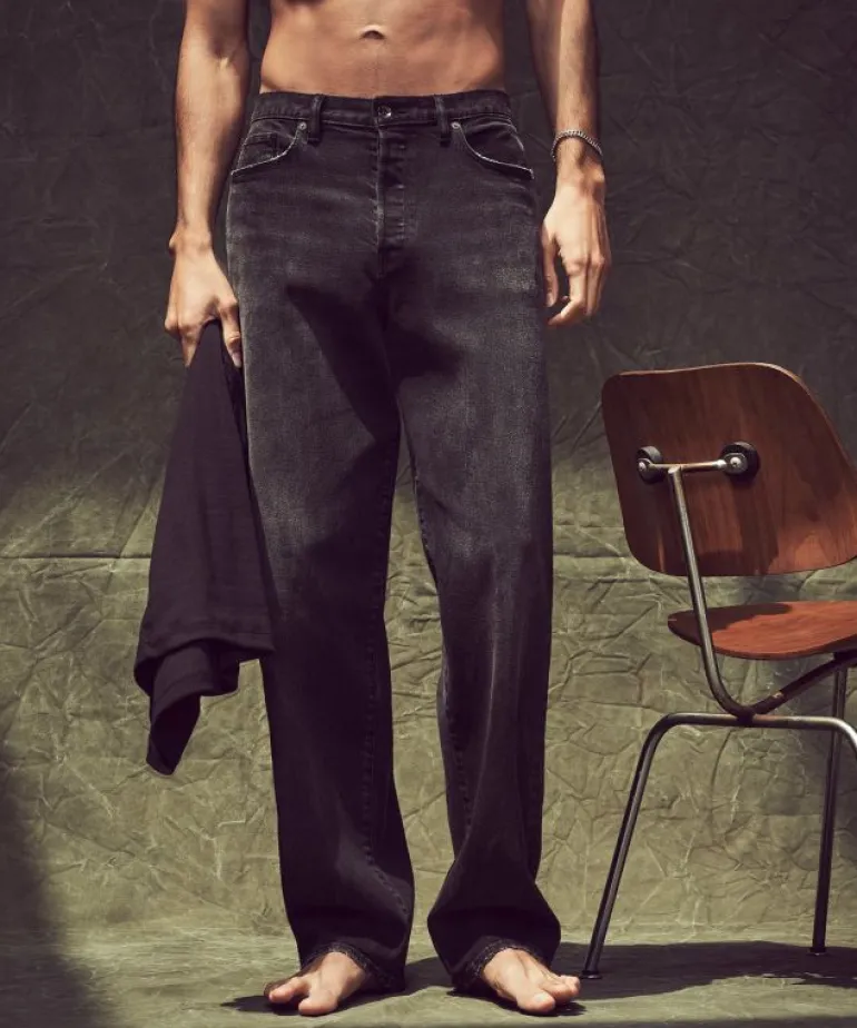 Sale Todd Snyder Relaxed Selvedge Jean in Worn Wash Black