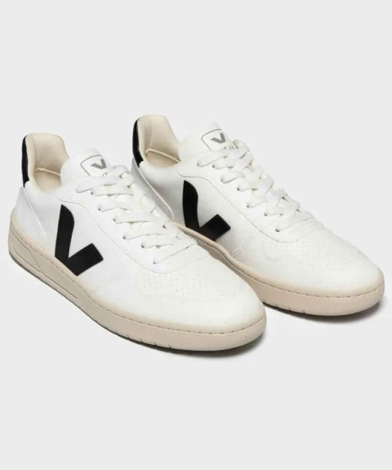 New Veja V-10 CWL White / Black